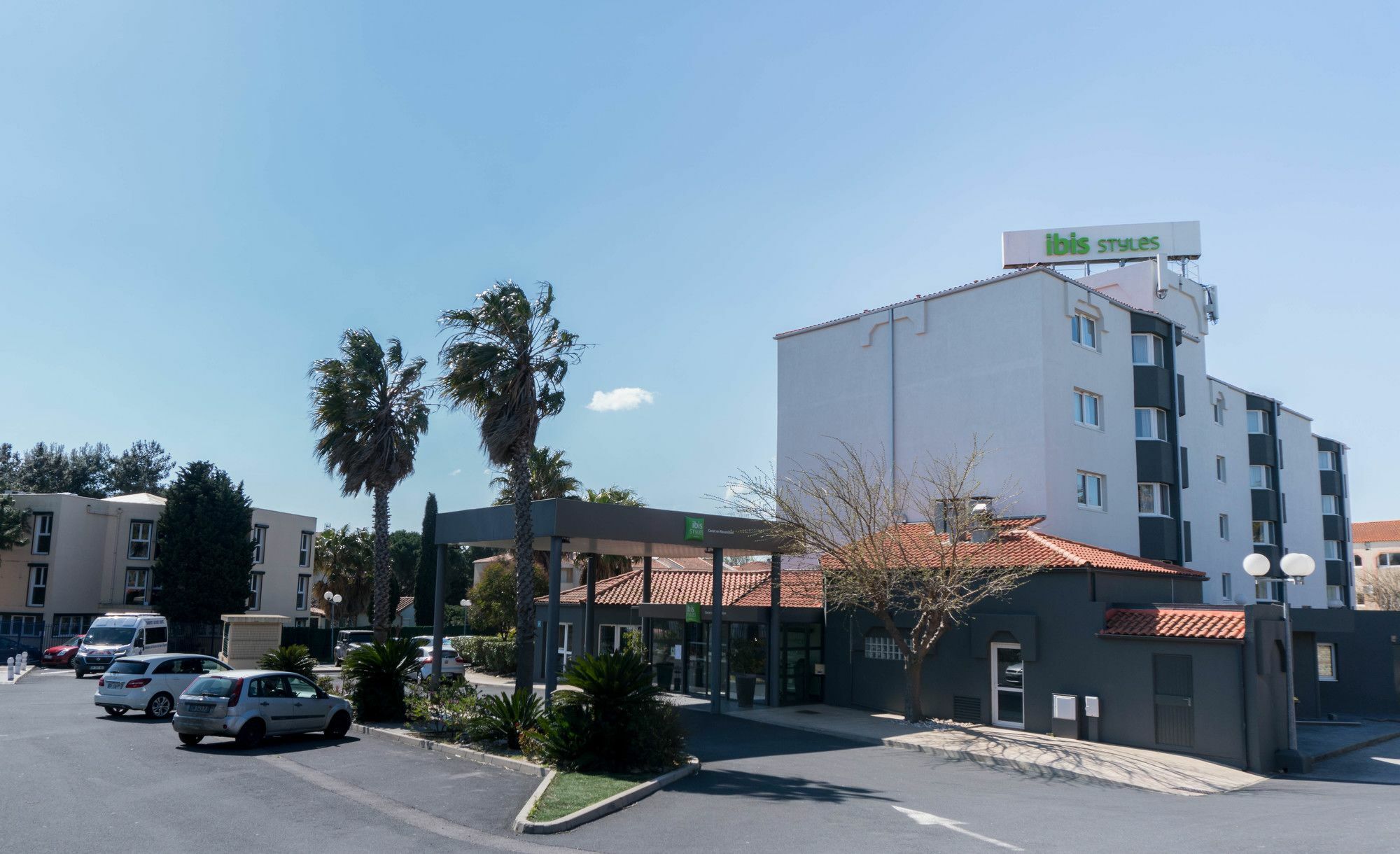Ibis Styles Perpignan Canet En Roussillon Esterno foto